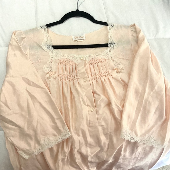 Vintage Peach Barbizon Cottage Core Satin Gown with Lace Trim Sz Small Petite - Picture 5 of 16